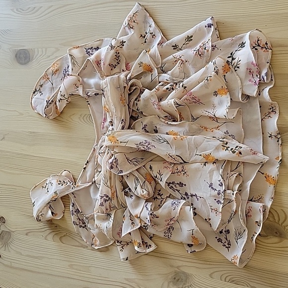 Rebecca Minkoff Alexis Floral Ruffle Tiered Top XS - Picture 4 of 6